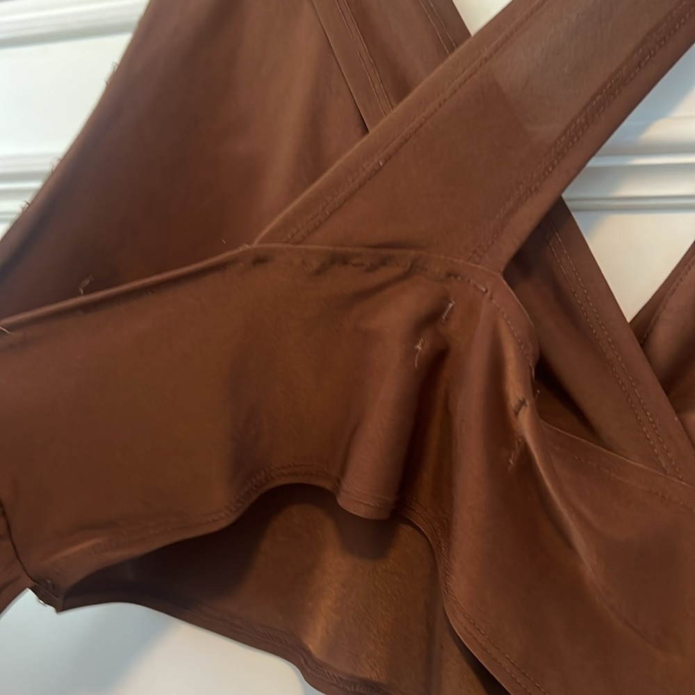 ☀️Urban Outfitters Women's Brown Crop-top☀️ - Picture 6 of 8